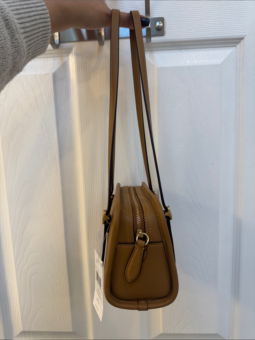 NWT COACH Swing Zip Bag 20 Honey Brown & Brass Shoulder Bag - Picture 4 of 8